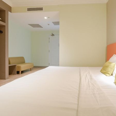 A Hotel Joo Chiat Singapore Exterior foto